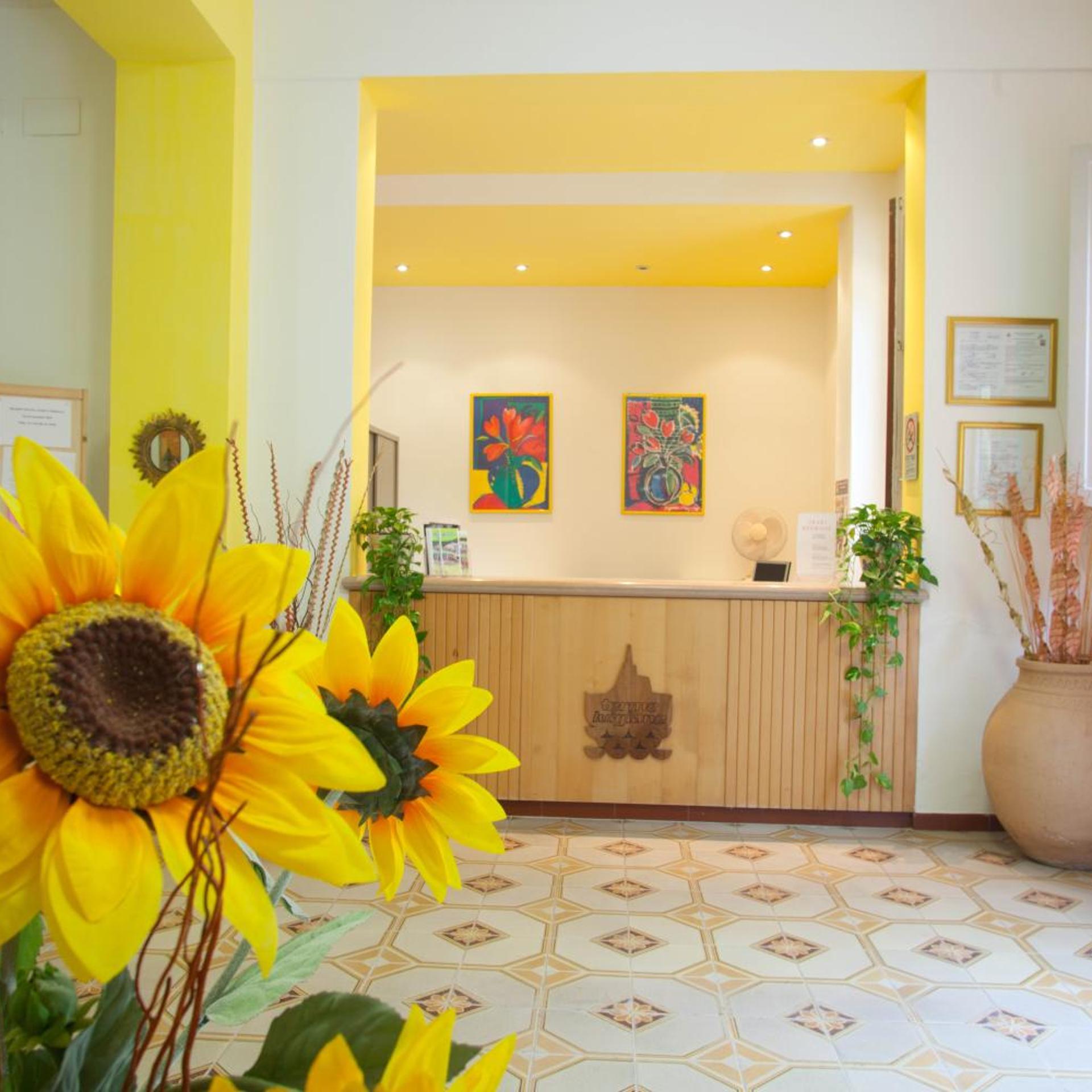 MODERNO HOTEL 4/36