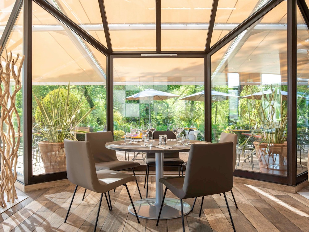 Hotel Novotel Aix En Provence Pont De L'arc Fenouilleres 55/76