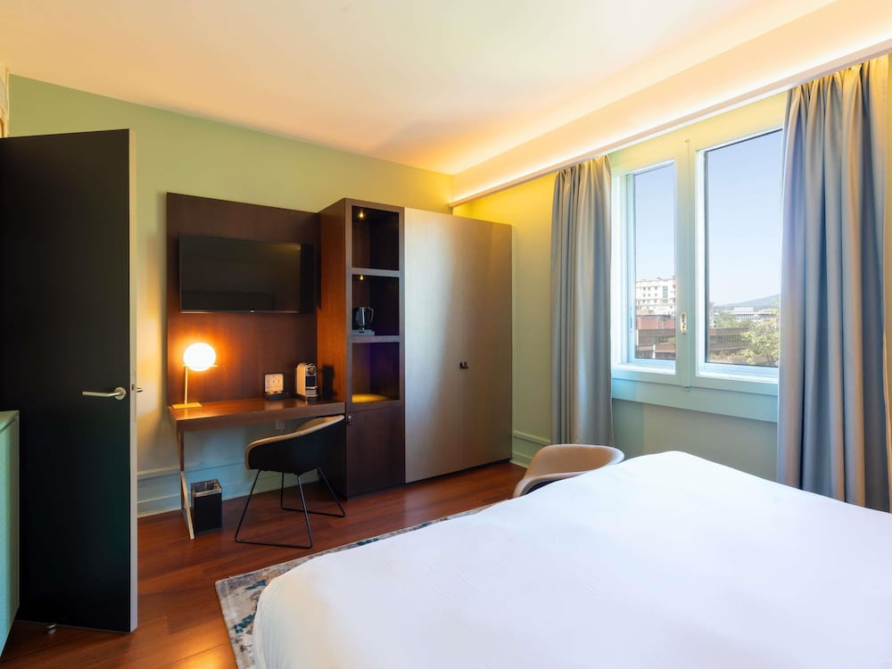Splendid Hotel Lac d Annecy, Handwritten Collection 8/50