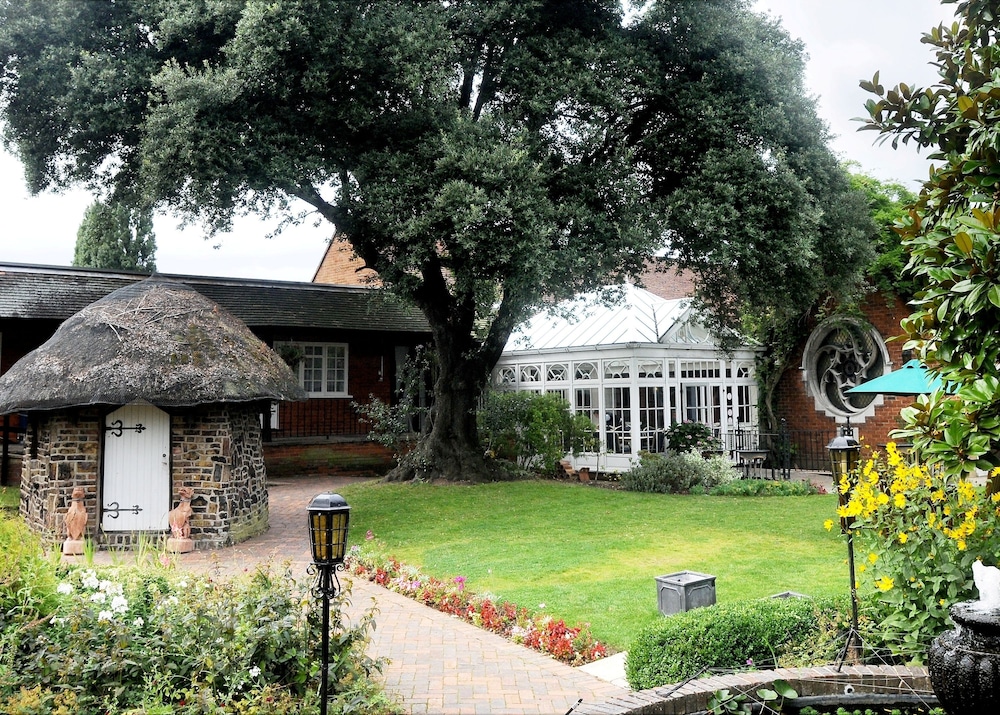 Marygreen Manor 59/66