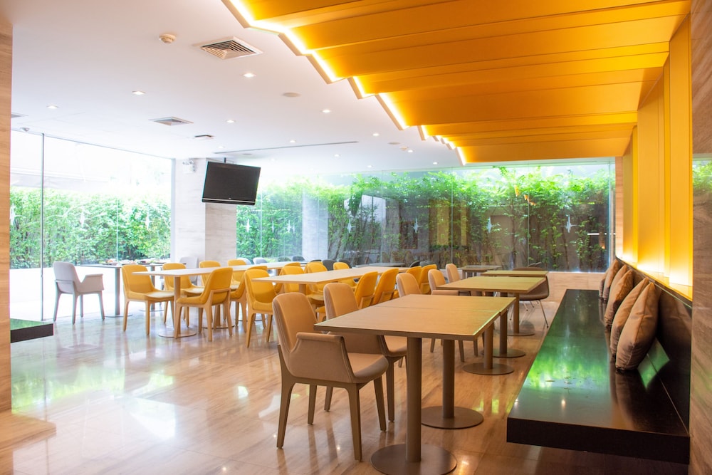 Tango Vibrant Living Place 37/47