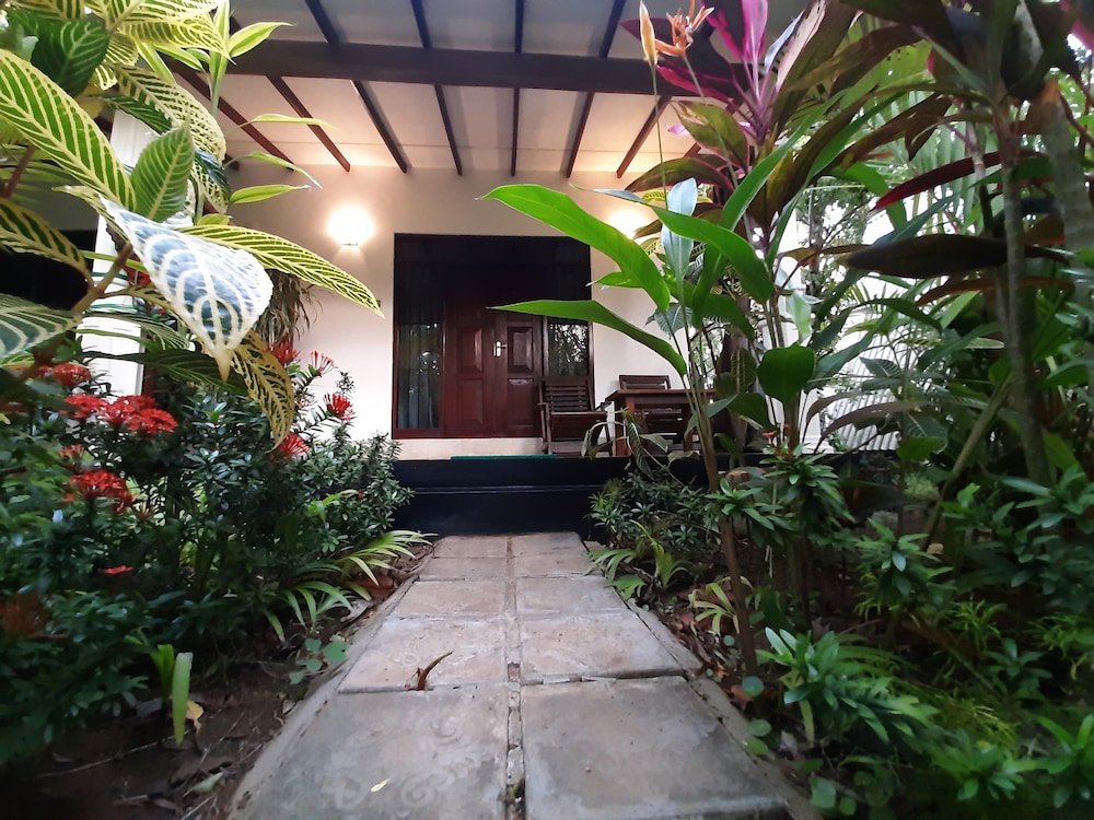 The Otunna Guest House 33/49