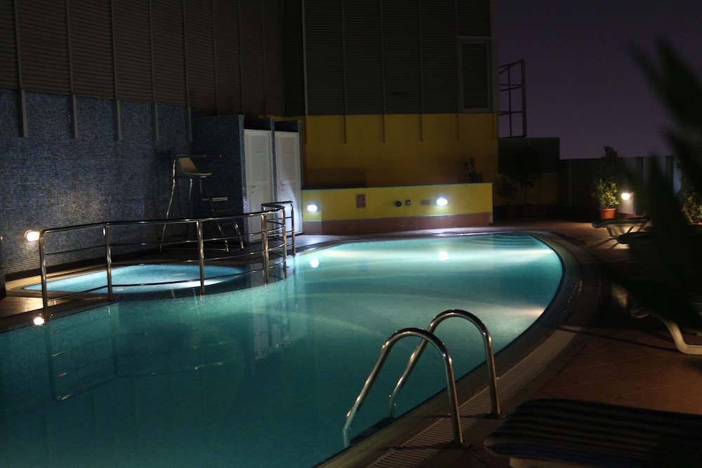 Pearl Executive Hotel Apartment (ex Pearl Park Deluxe Hotel Apartments) 21/50