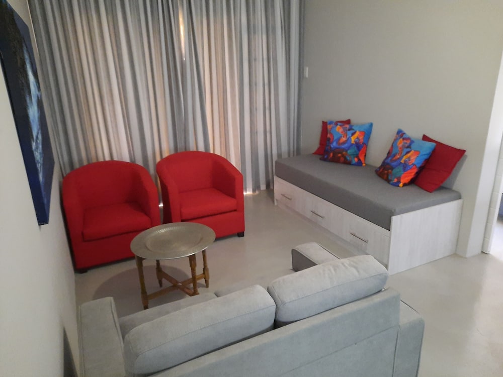 Lavender Manor Guest Lodge 18/50
