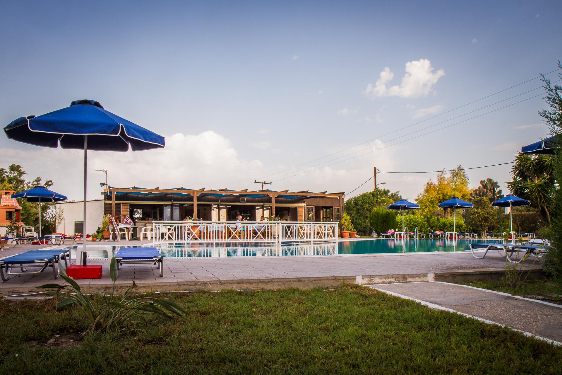 Alkmini Hotel in Theologos