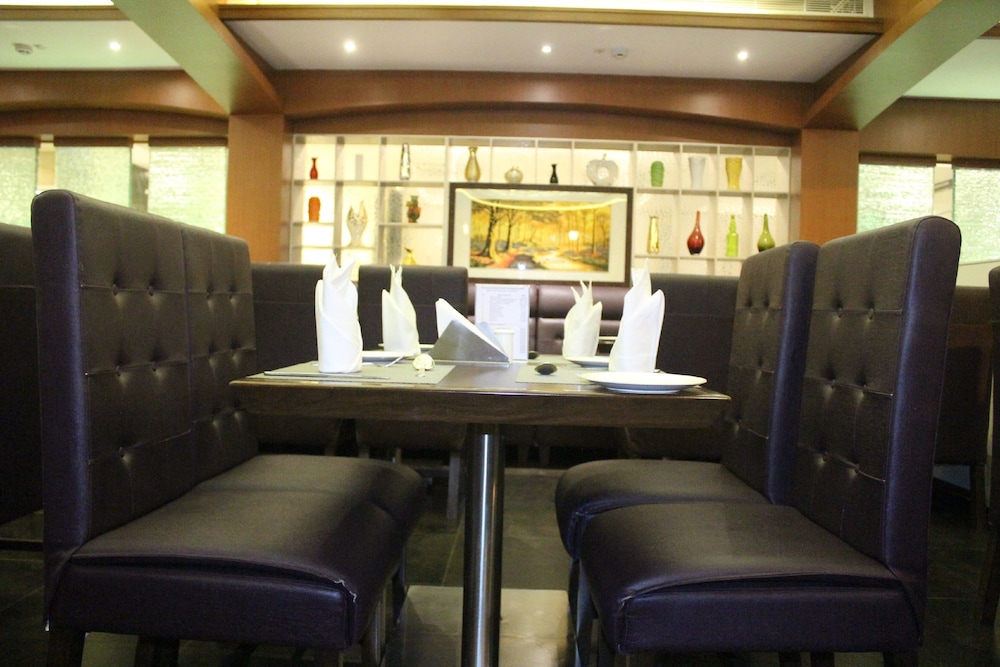 Nk Grand Park Hotel 57/60