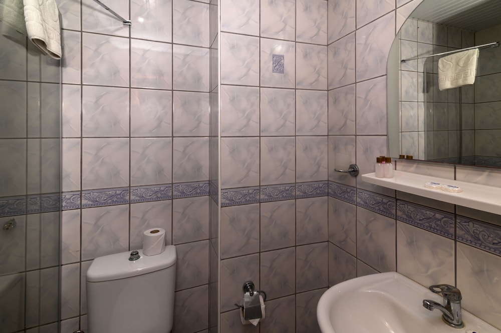 Grand Hotel Derin 49/50