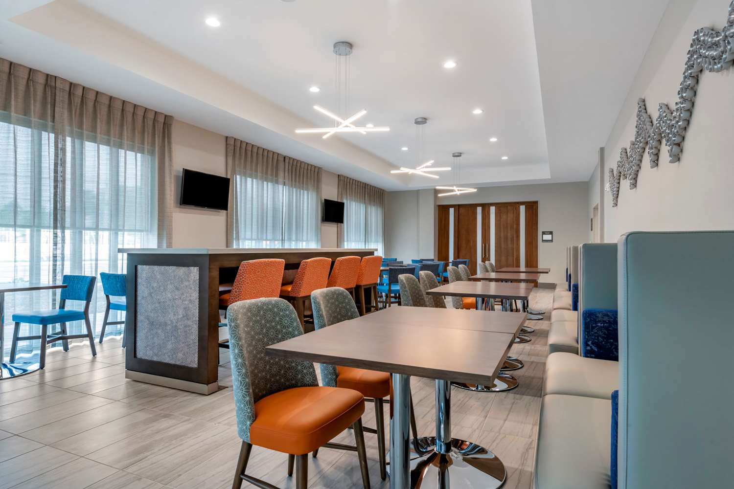 Comfort Suites Gainesville Near University 27/29