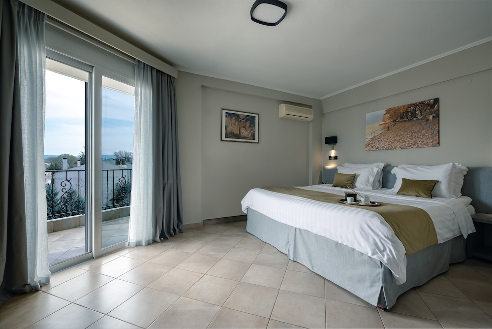 Akti Hotel 21/66