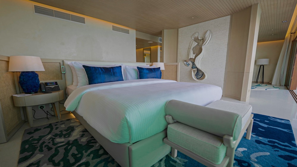 Water Bungalow Suite