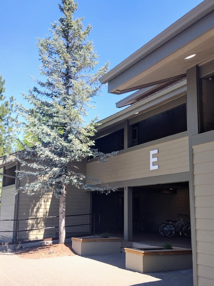 The Pines at Sunriver 2/58