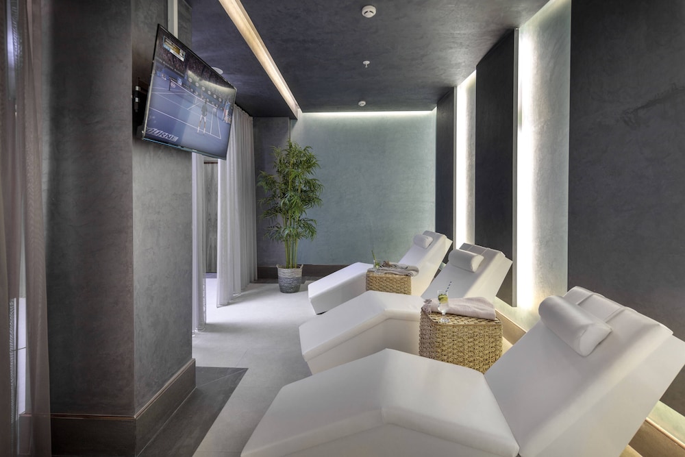 Danis Hotel Istanbul 10/60