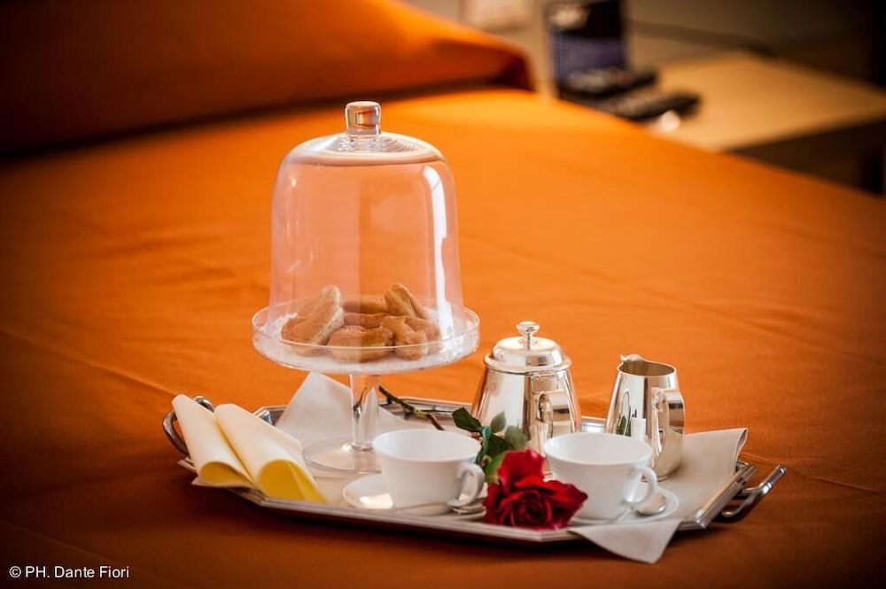 Schio Hotel 18/40