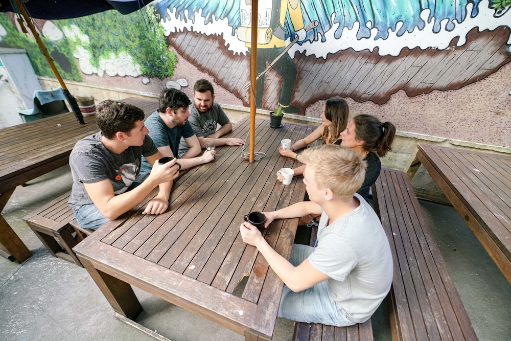 Nomads Capital Backpackers Wellington- Adults only 27/63