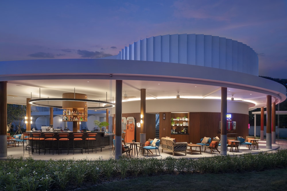 Avani Chaweng Samui Hotel and Beach Club 1/35