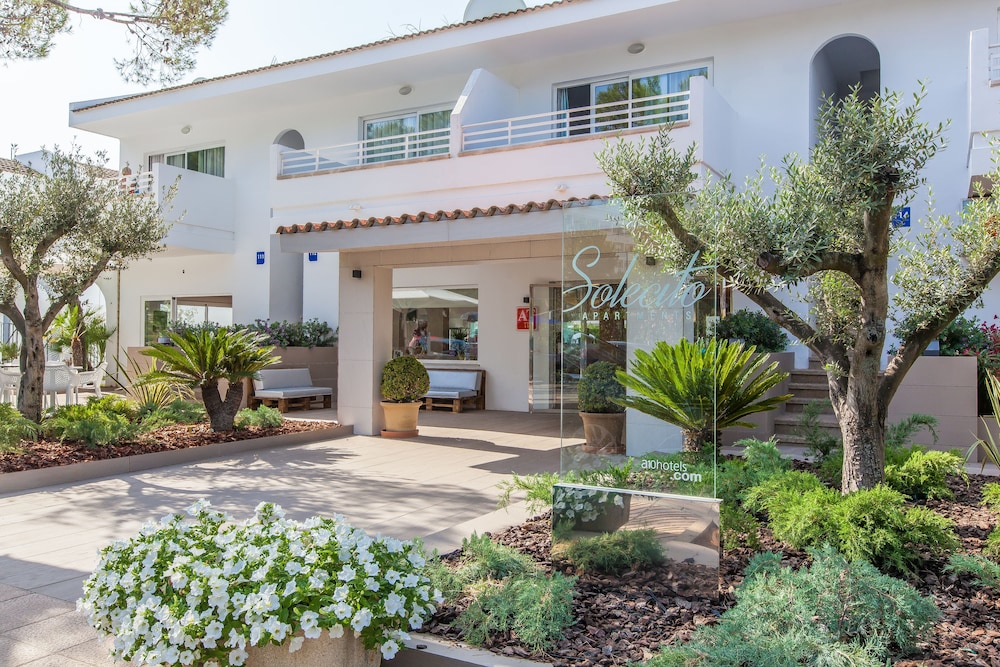 A10 Solecito Apartments 2/51