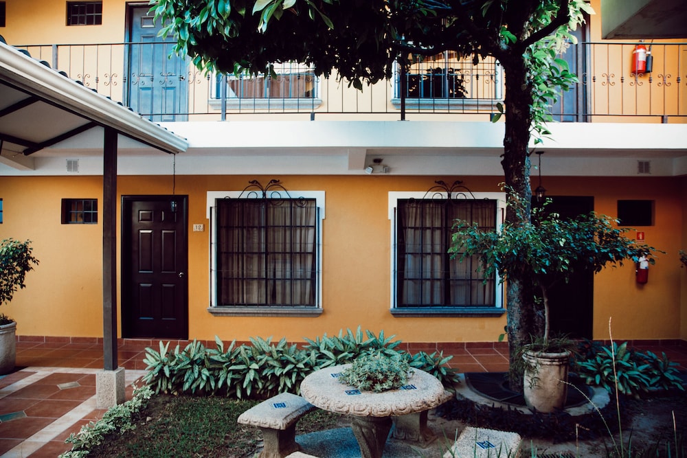 VILLA TERRA HOTEL 1/50