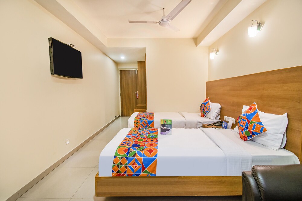 Fabhotel Jansi Deluxe Gandhipuram 22/33