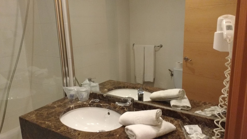 Hotel Santa Rosa 10/58