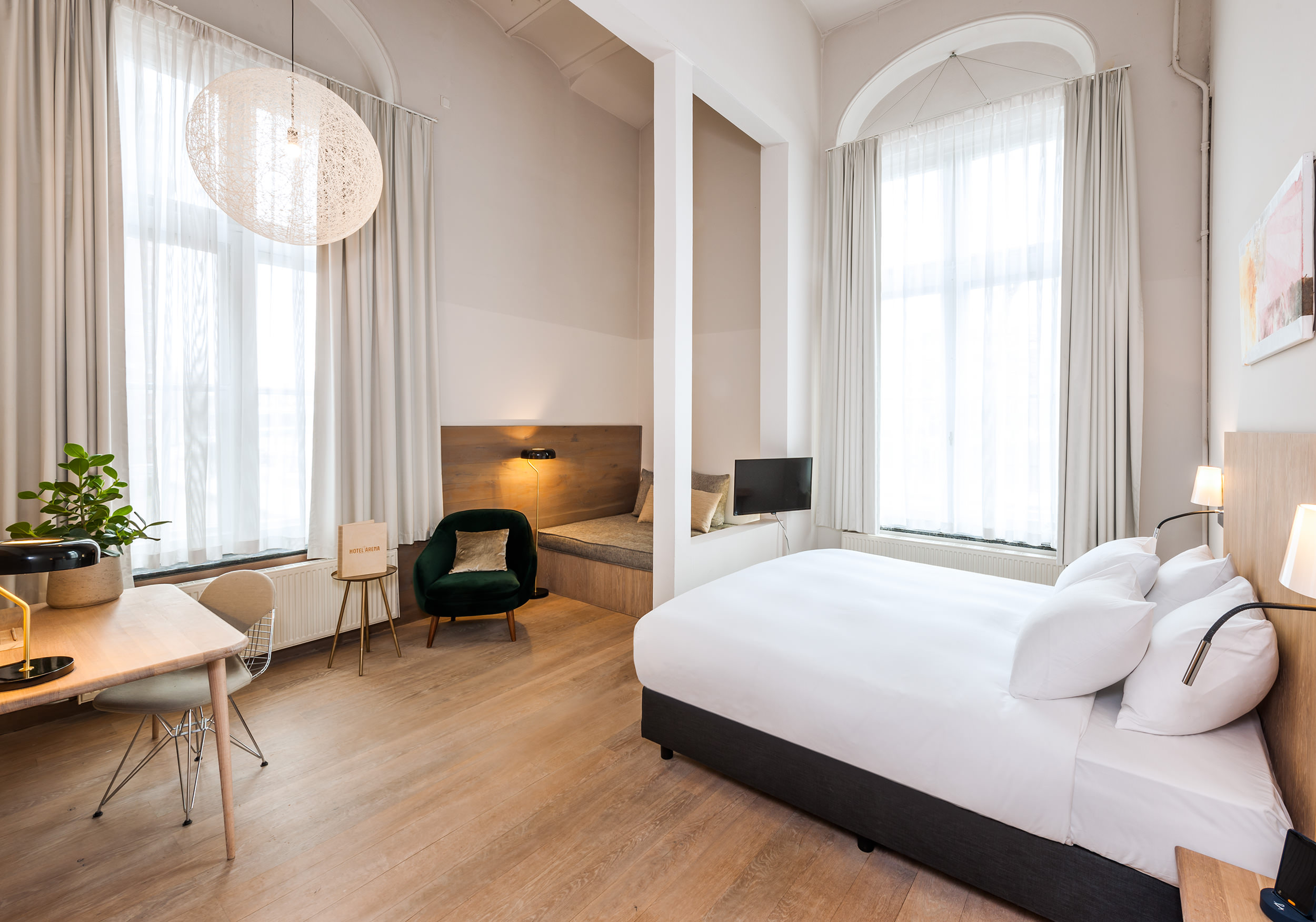 Super, Comfy, Double or Twin Bed