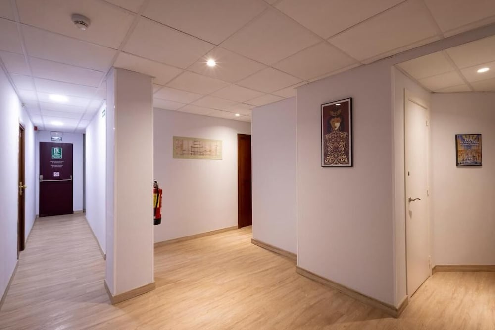 Hostal Sans 9/50