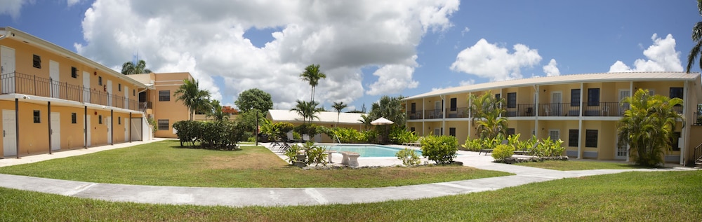 Orange Hill Beach Inn 46/60