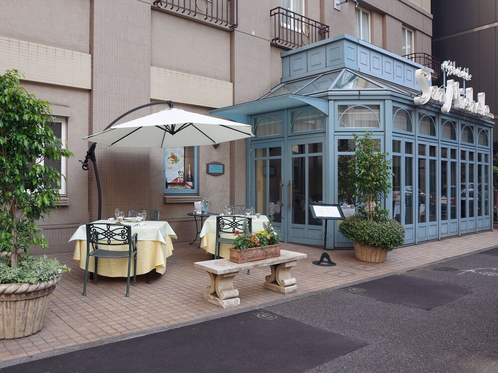 Monterey La Soeur Ginza 5/68