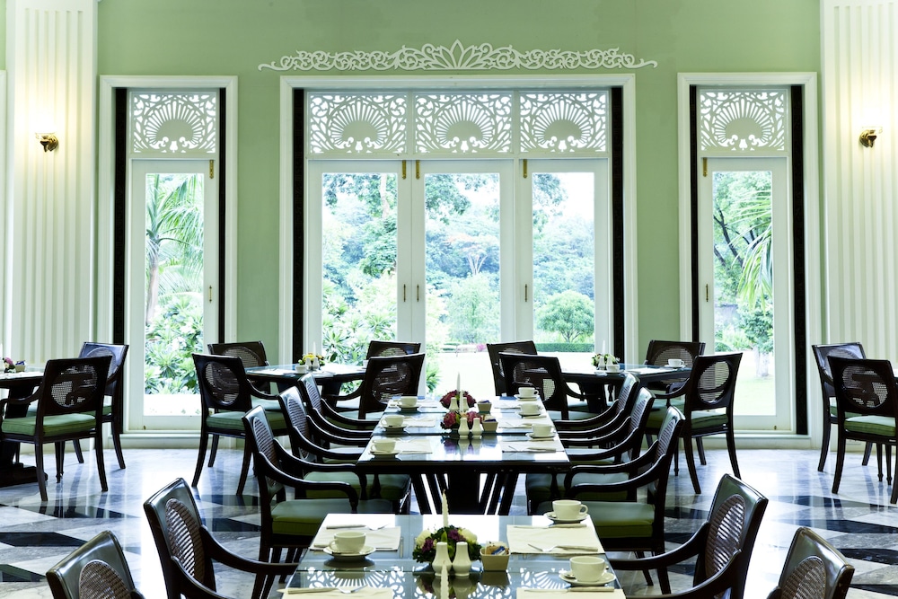 Dheva Mantra Resort 51/72