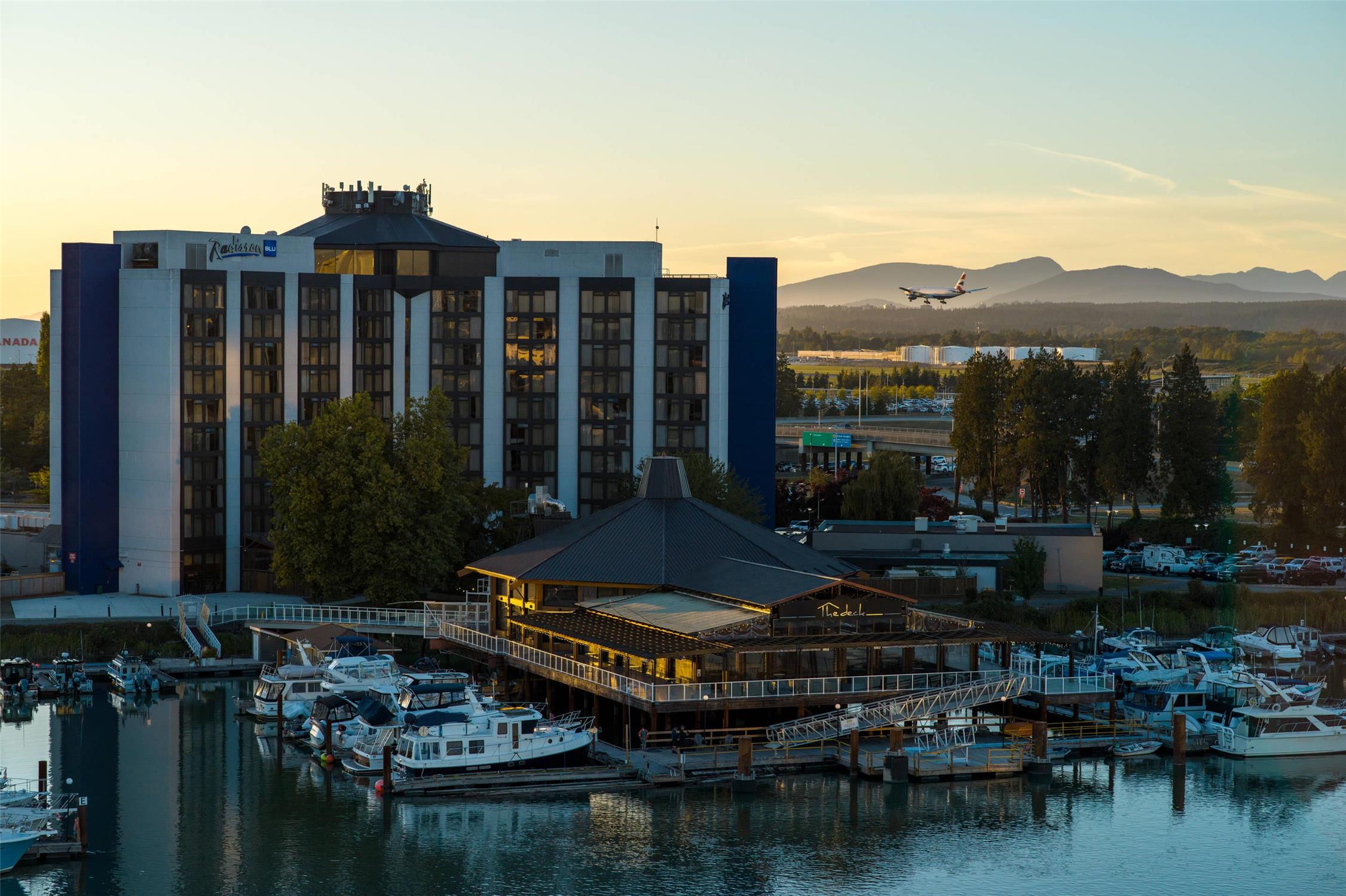 Radisson Blu Vancouver Airport Hotel & Marina 44/45