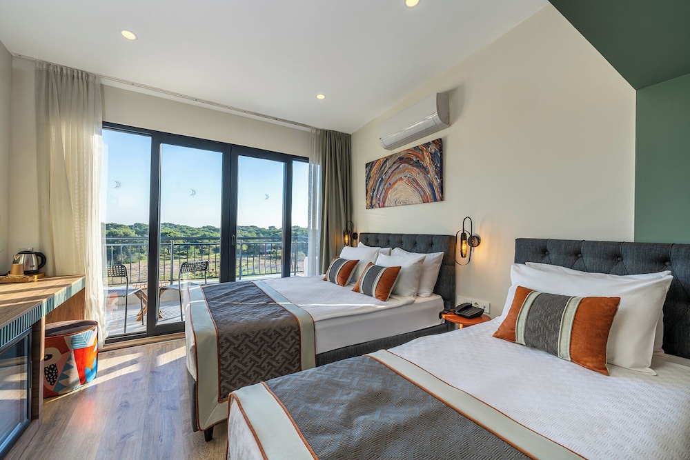 Echinus Hotels 9/48
