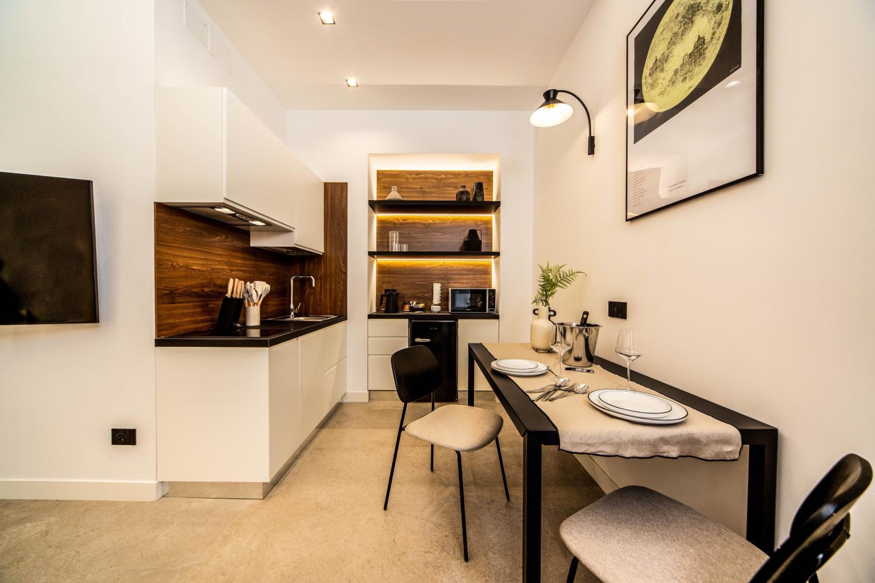 Mamalu Studios and Suites 18/25