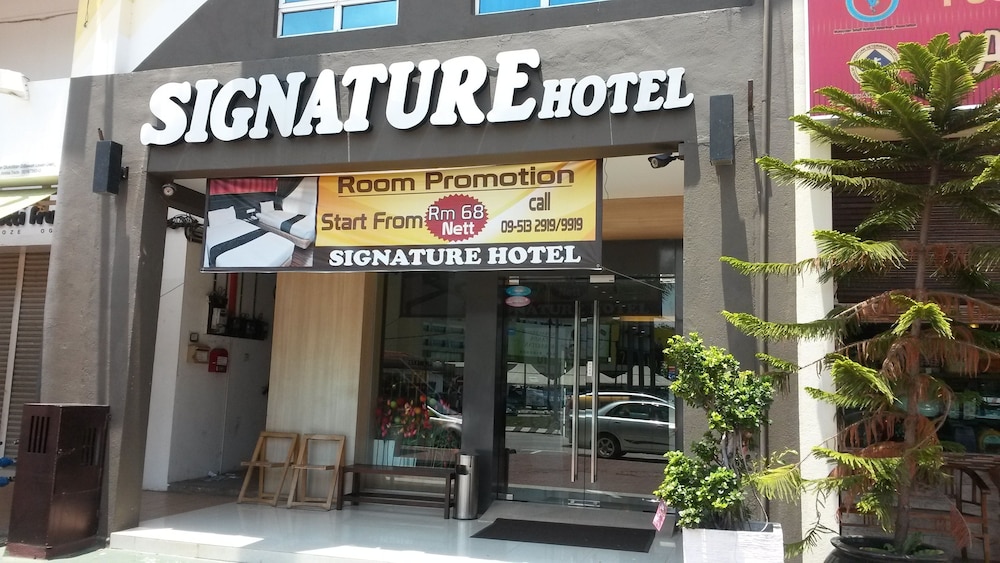 Signature Hotel 7/39