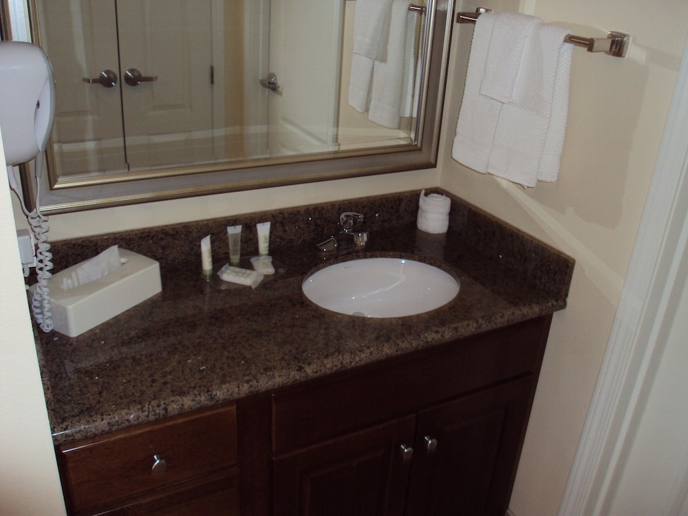 Staybridge Suites Indianapolis Carmel 17/44