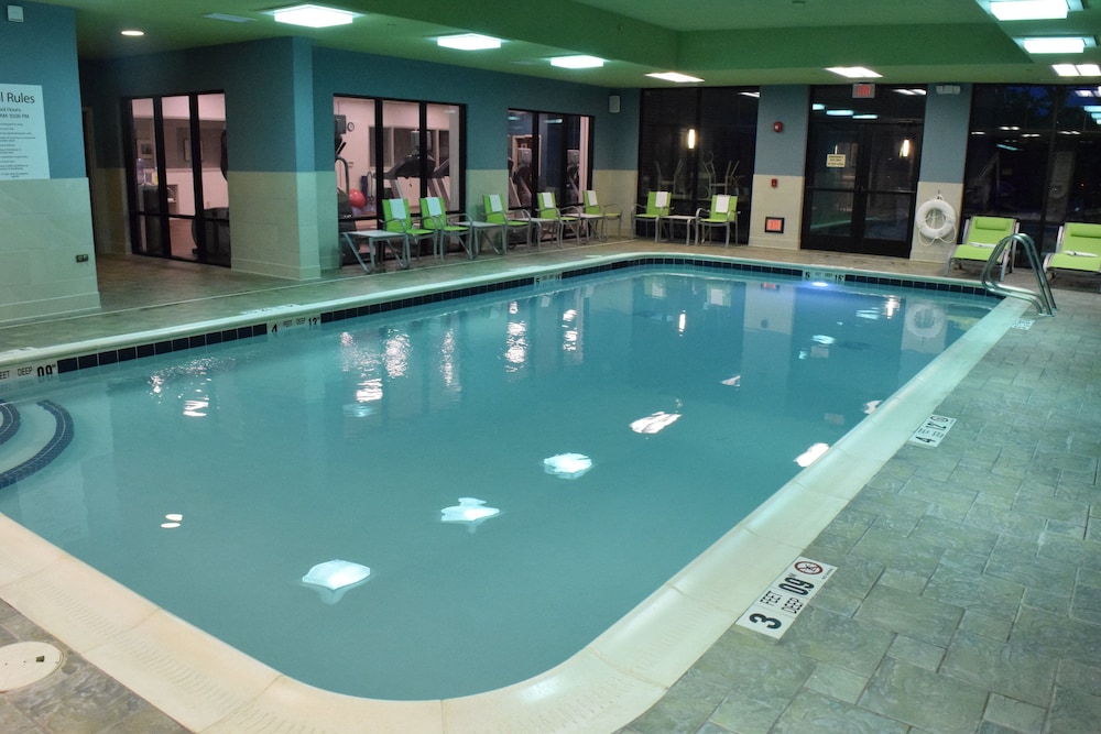Holiday Inn Express & Suites Rochester Webster, an IHG Hotel 30/50