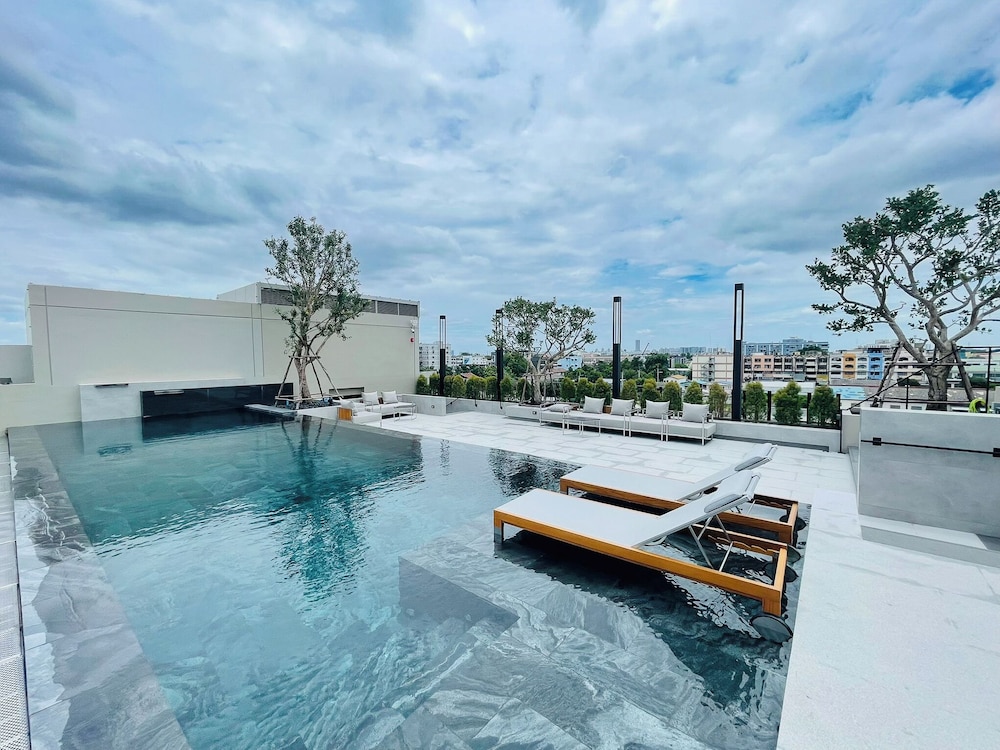 Radisson Hotel Don Mueang Bangkok 42/47