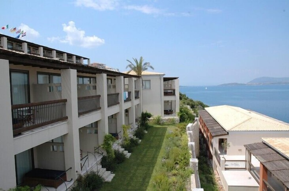 Ionian Blue Bungalows And Spa Resort 61/65