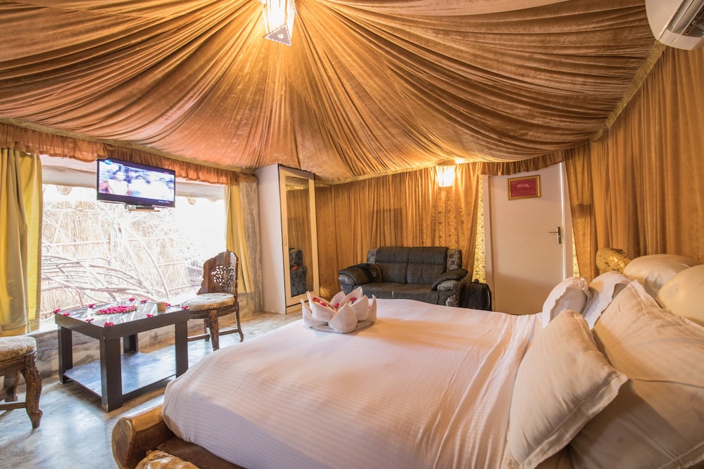Lohagarh Fort Resort 38/91