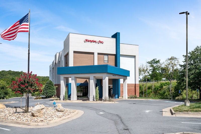 Hampton Inn Front Royal 1/39