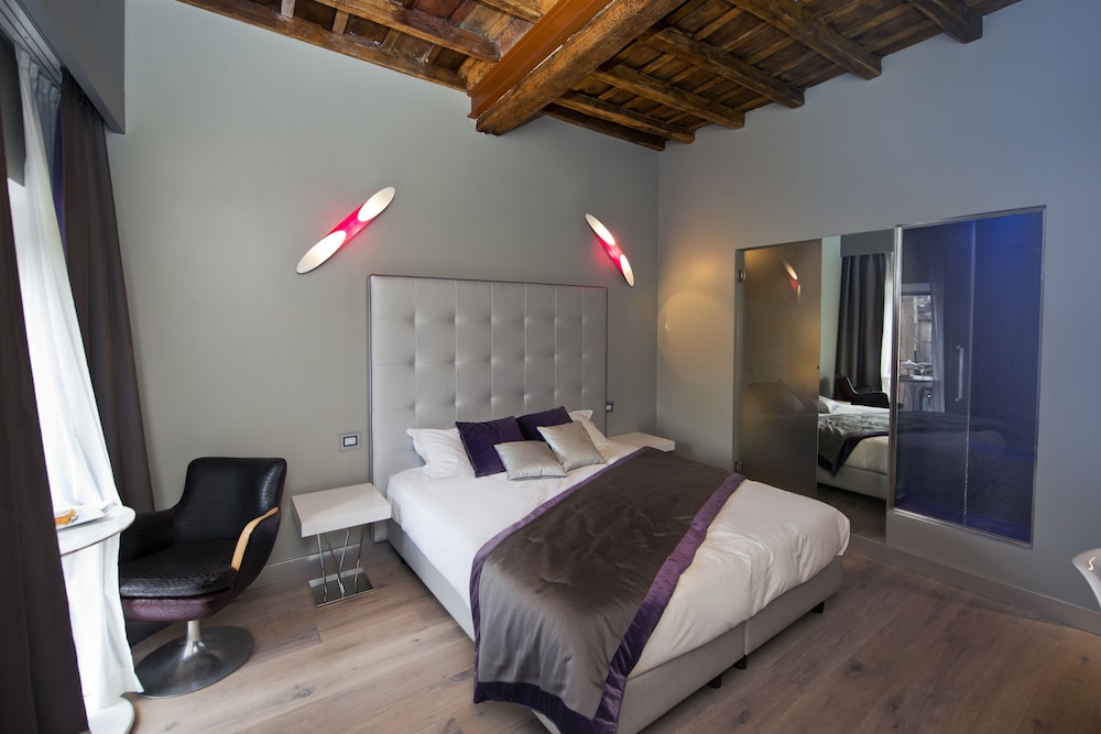 Torre Argentina Relais 44/78