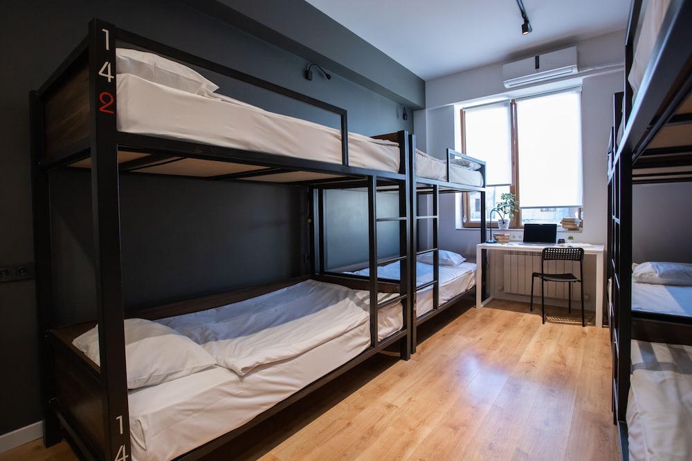 FEMALE DORM, FEMALE ONLY, 8 BEDS, CITY VIEW