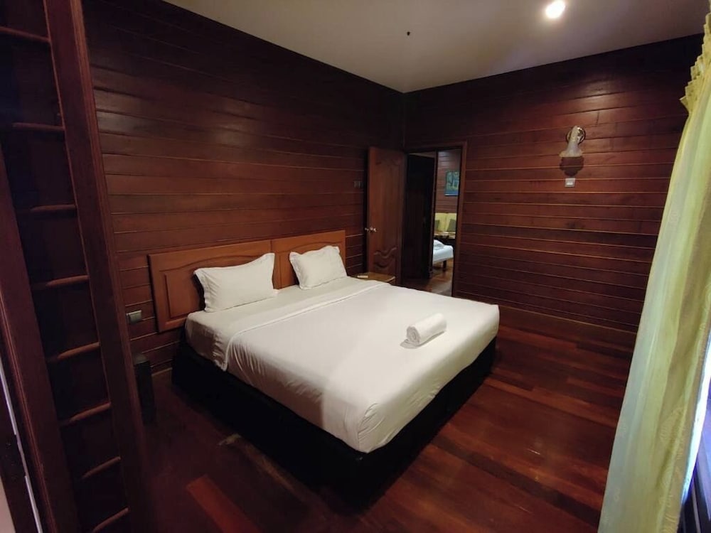 Tekoma Resort Taman Negara 10/19