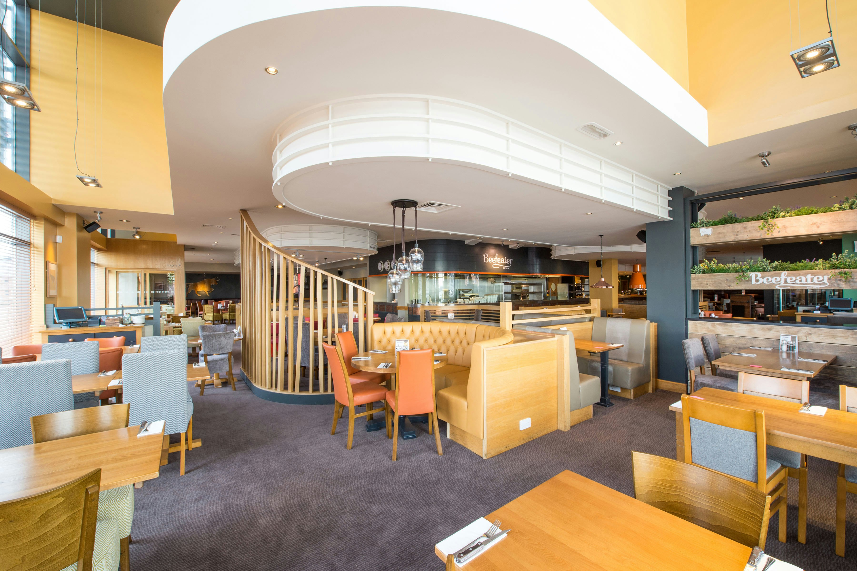 Premier Inn Swansea Waterfront 24/37