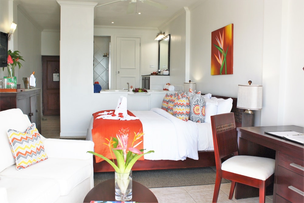 Calabash Cove Resort And Spa - Adults Only 31/38