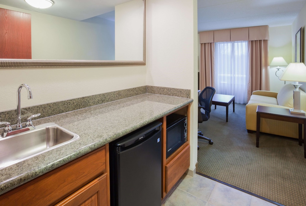 Hampton Inn & Suites Lino Lakes 15/41