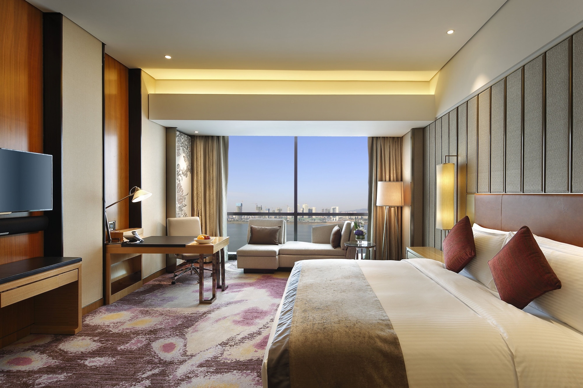 Star, Classic, King Bed, River View, North Star