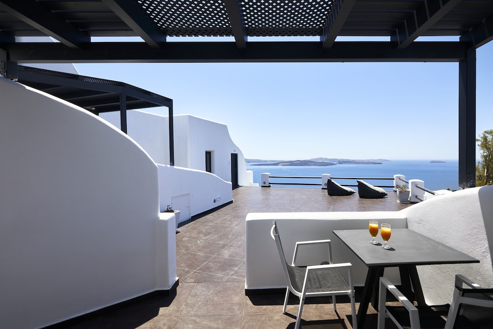 Oia Suites 37/50