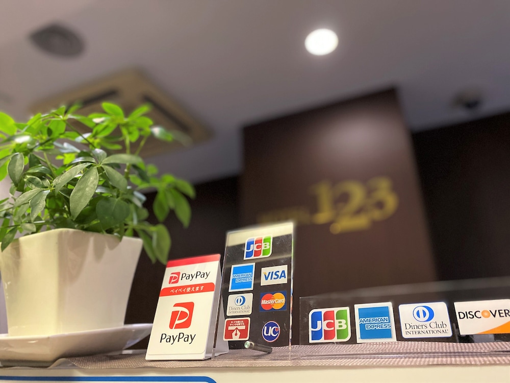 Hotel 1 2 3 Kokura 57/68