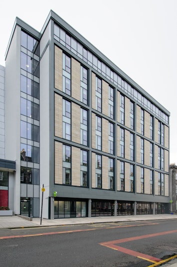 Hub By Premier Inn Edinburgh Haymarket - Adults Only 23/26