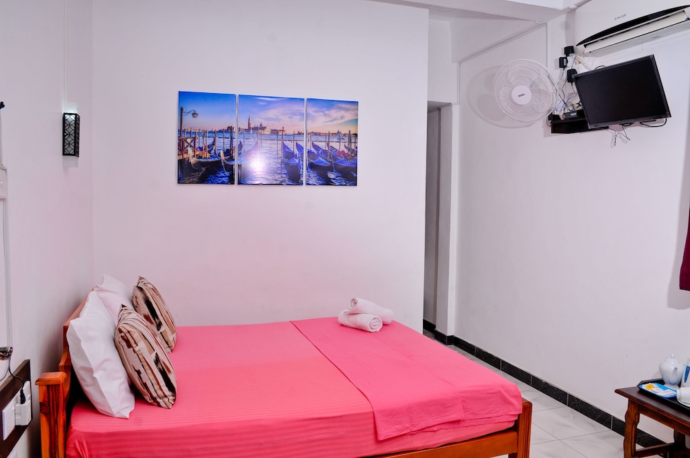 Myr-O Homestay 3/30