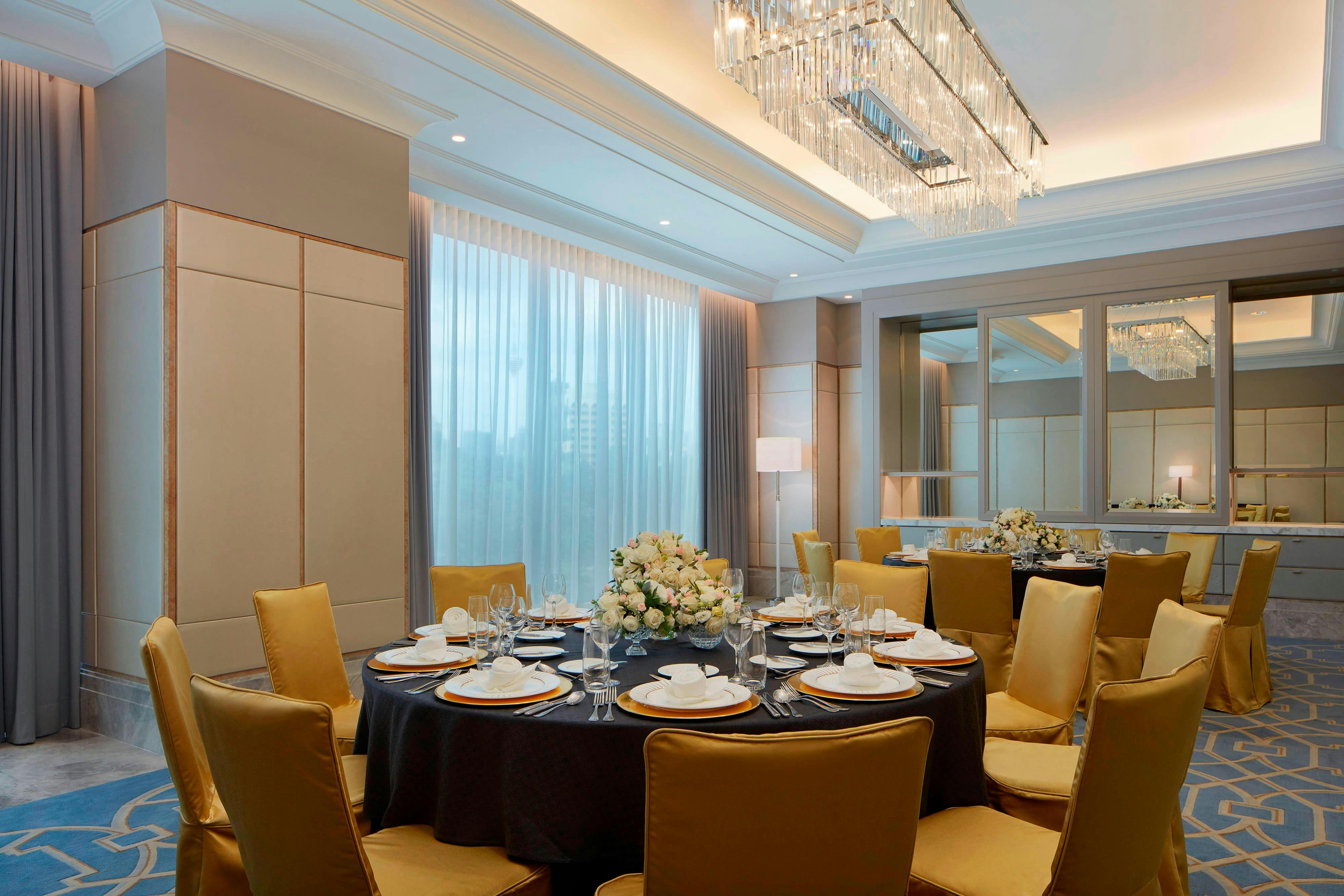 THE ST. REGIS KUALA LUMPUR 55/72
